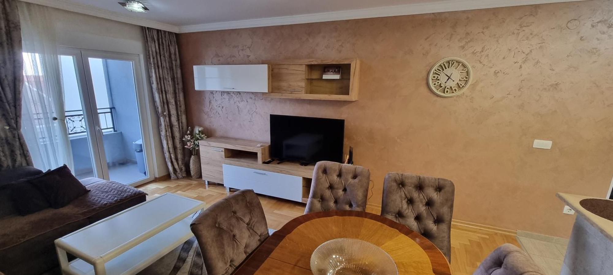 Three Bedroom Apartman *